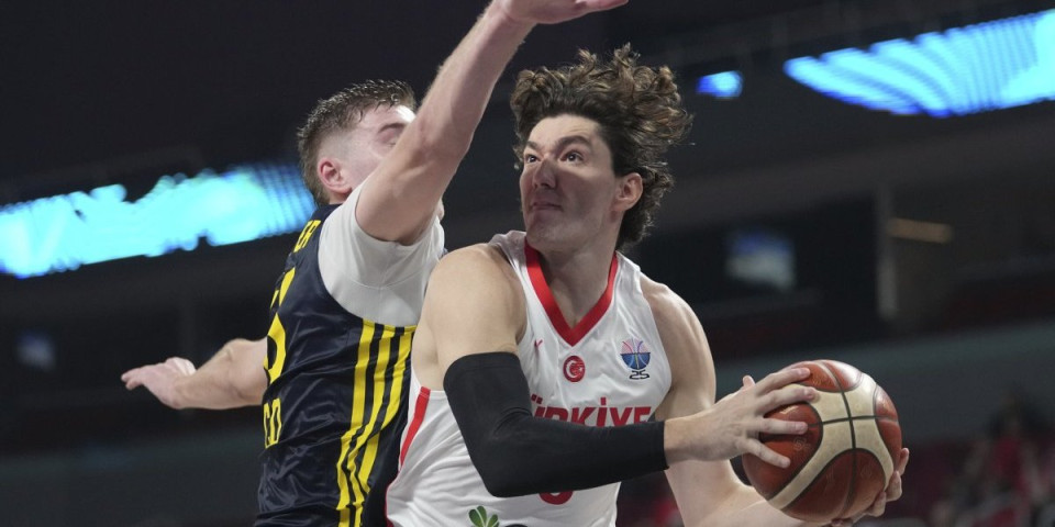 Turci posle velike drame jedva preživeli autsajdera - Sprečen najveći šok na EP