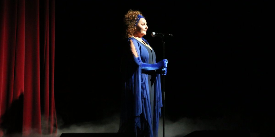 Ana Bekuta otvorila koncert - Najvažnijim osobama u životu posvetila ove pesme