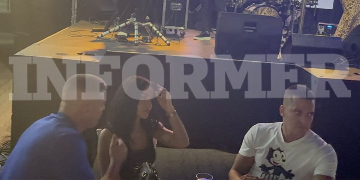 (PAPARACO) Aleksandra Mladenović uhvaćena u provodu sa bivšim dečkom: Zbog ovog se kriju