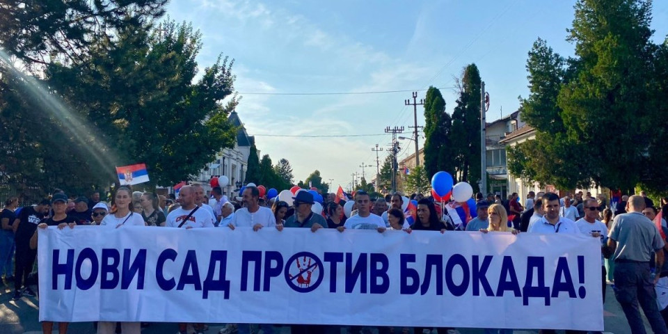 Reka ljudi u Novom Sadu: Pogledajte impresivan skup snimljen iz drona (VIDEO)