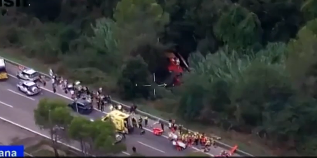 Drama u Španiji: Autobus pun putnika sleteo s puta – devet povređenih, dvoje teško (VIDEO)