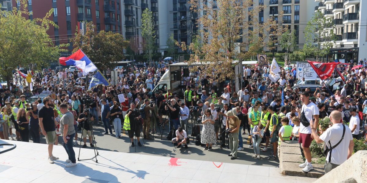 "Izgubili bi više glasova nego što mogu da privuku": Da li će doći do konačnog raskola opozicije i blokadera?