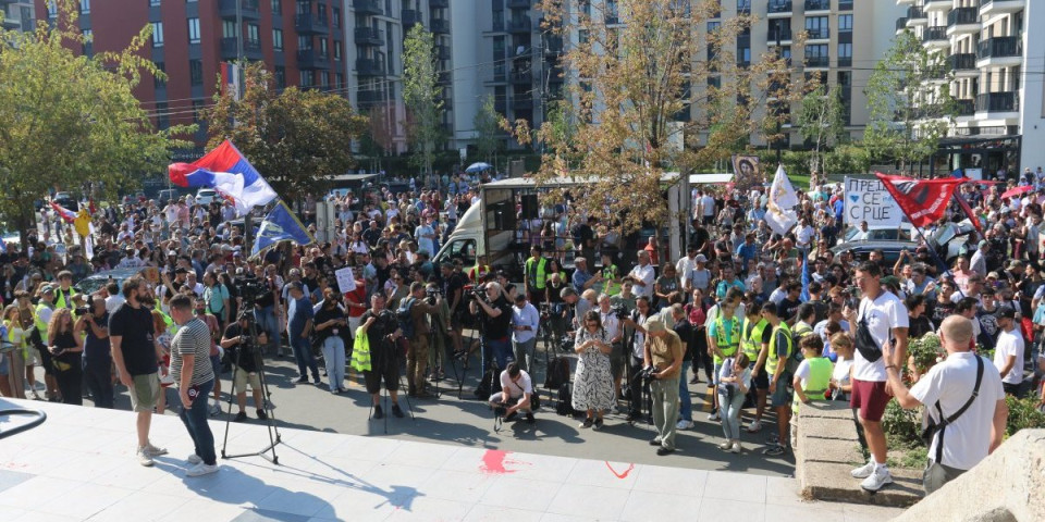 "Izgubili bi više glasova nego što mogu da privuku": Da li će doći do konačnog raskola opozicije i blokadera?