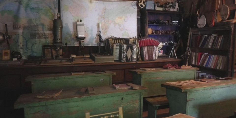 Nosili su ciglu po ciglu da bi ona danas postojala: Evo kako sada izgleda škola u najpoznatijem grnčarskom selu u Srbiji (FOTO)