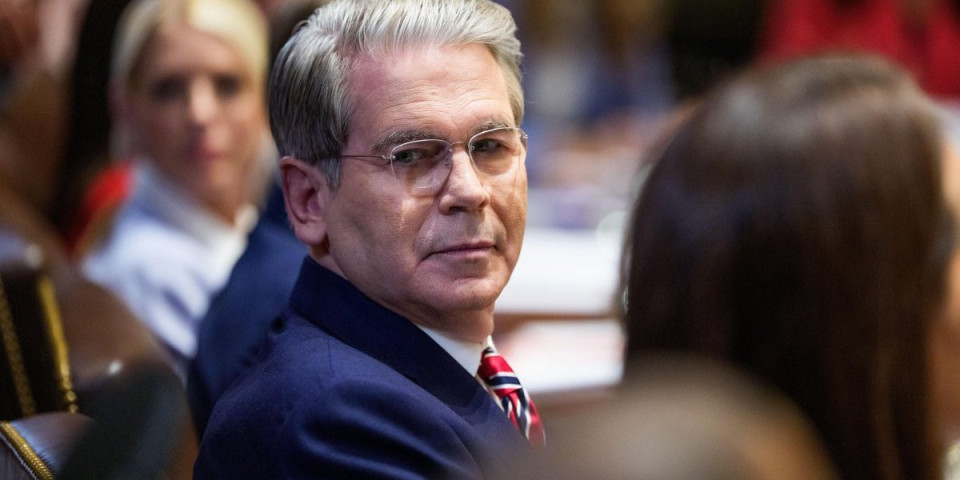 Skandal u Trampovom kabinetu: Psovanje i pretnje fizičkim nasiljem: Razbiću ti lice!