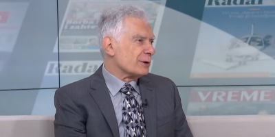 Na jučerašnjem protestu blokadera u Beogradu pojavio se i profesor Nenad Kostić, čovek sa mračnom i skandaloznom prošlošću.