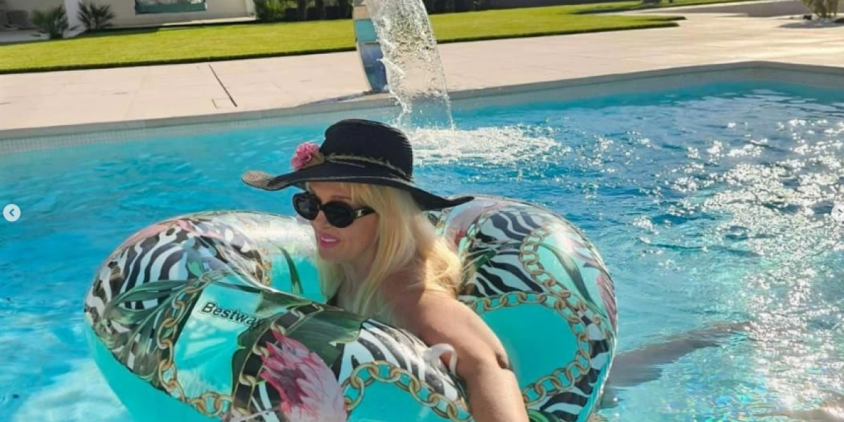 Beranka Sovrlić u vili Marte Savić i Mileta Kitića