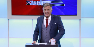 U 24. epizodi "Političkog kviza" revanš su odigrali Saša Vesić iz Jagodine i Vujo Grujić iz Beograda.