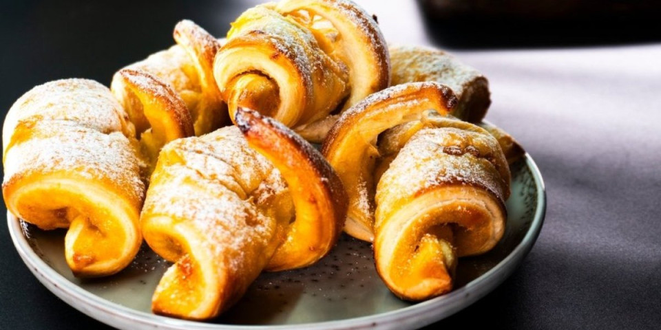 Mekane buhtle sa džemom: Starinska poslastica koja vraća u detinjstvo i osvaja sva čula