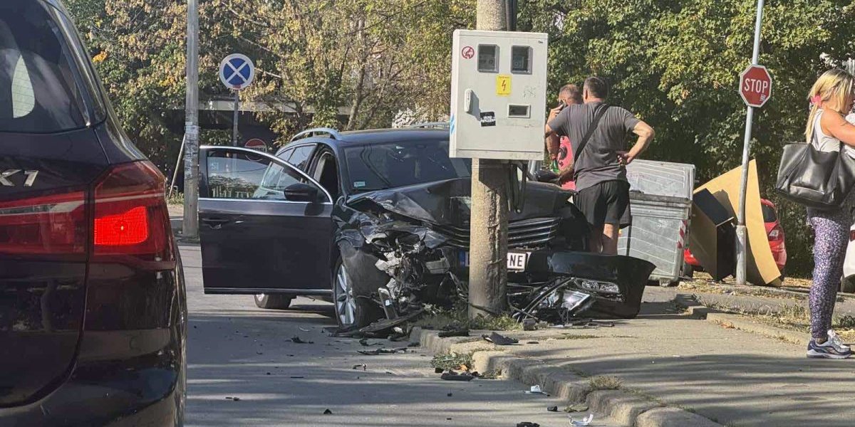 Kolima se zakucao u banderu