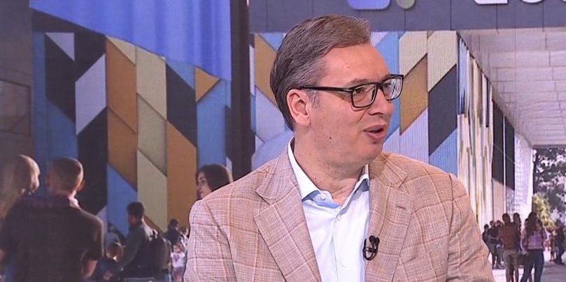 Vučić o svetskim imenima na Expu: Džeki Čen neverovatno energičan, Stiven Sigal stigao u Beograd