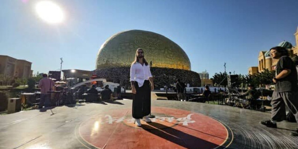 Srpski pevač u Kazahstanu snima šou program: Ugovor je potpisan (FOTO)