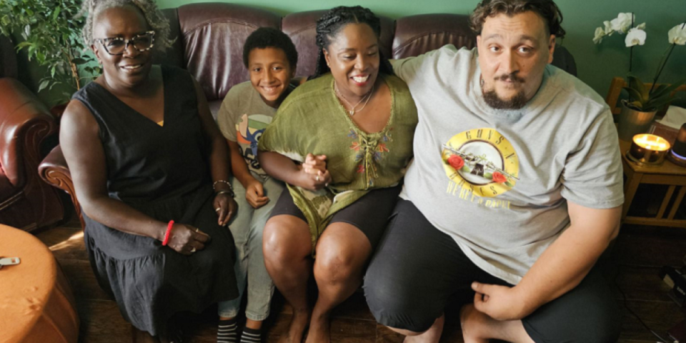 Amerikanka Iris iz ljubavi došla u sremsko selo: Pogledajte šta je naučila (VIDEO)