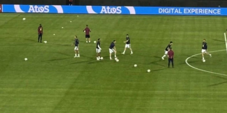 Dobrodošli u pakao! Ovako su Englezi dočekani na "Marakani": Navijači su u "kavezu"