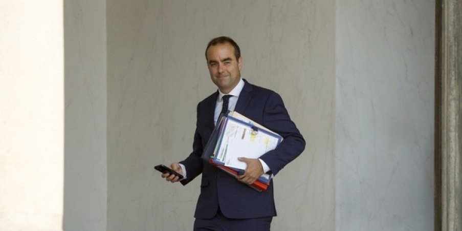 Francuska imenovala novog premijera: Ko je Sebastijan Lekorn?