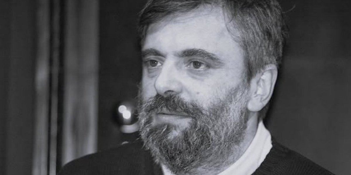 "Učio nas je da budemo ljudi": Glumci skrhani, završena komemoracija Mihailu Vukobratoviću