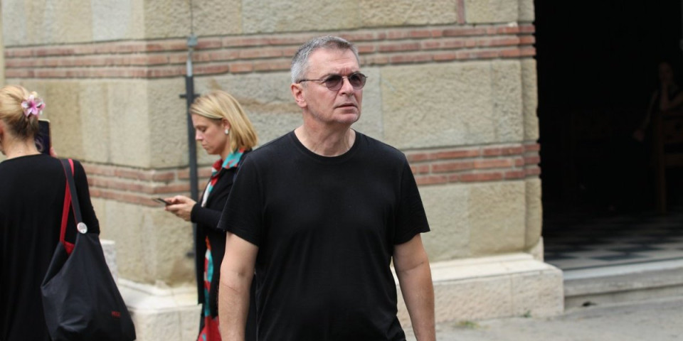 Blokaderi udarili jedni na druge: Ćuta nazvao Milivojevića ''servirkom u studentskoj kabini'', Rade Panić isprozivao njega