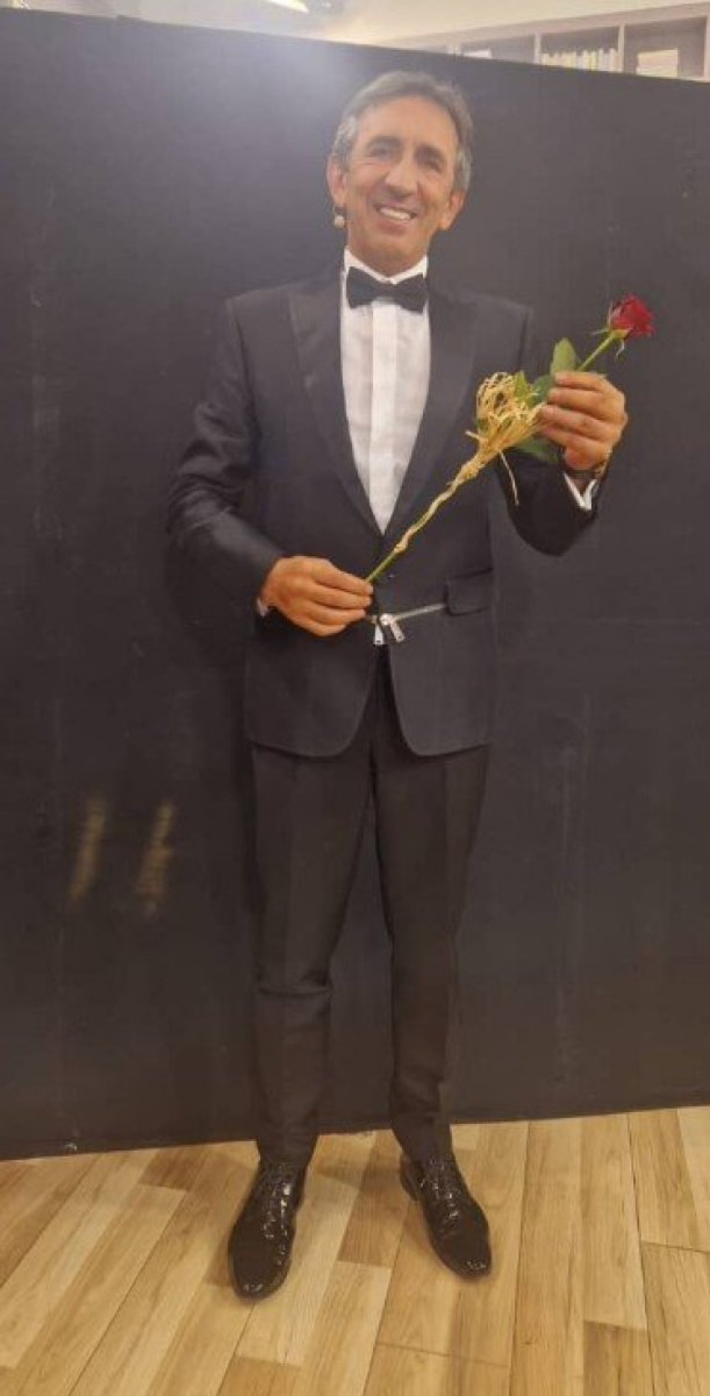 Žika Jakšić dobio poklon od ove dame (FOTO) - Informer.rs