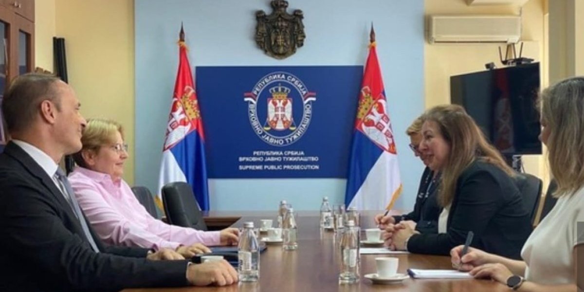 Stamenković i Dolovac pali na kolena: Posle kraha u VST sada mole strance!