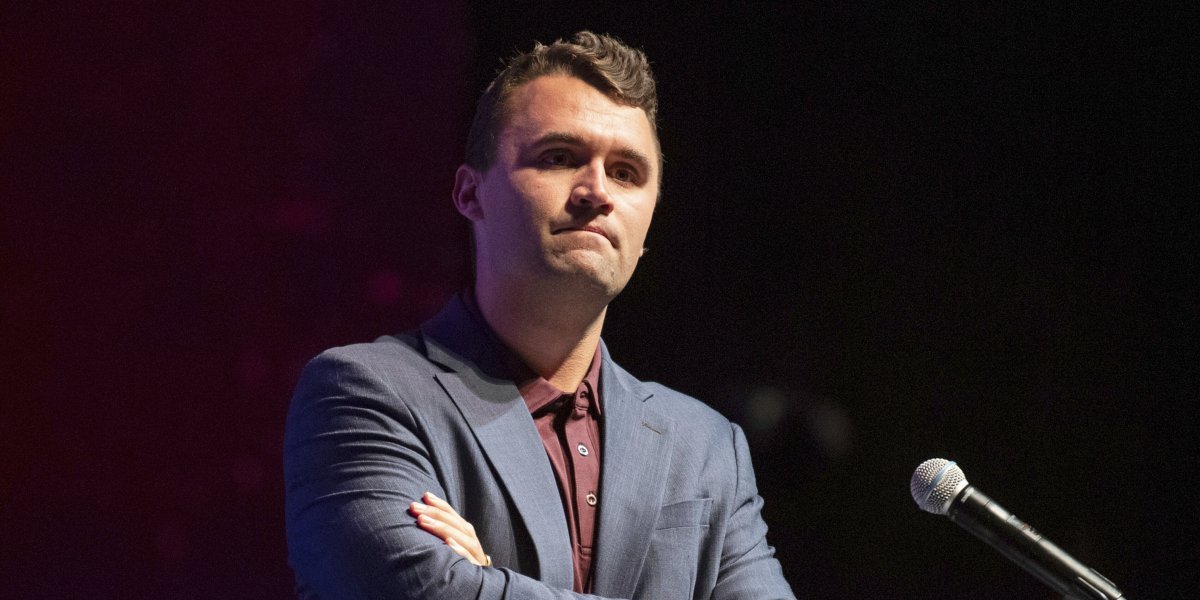 Ubica Čarlija Kirka nosio jeziv kostim: Znaci koje su svi ignorisali... (FOTO)