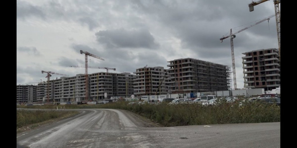 Oglasio se Siniša Mali: Evo šta je sa radovima u Surčinu