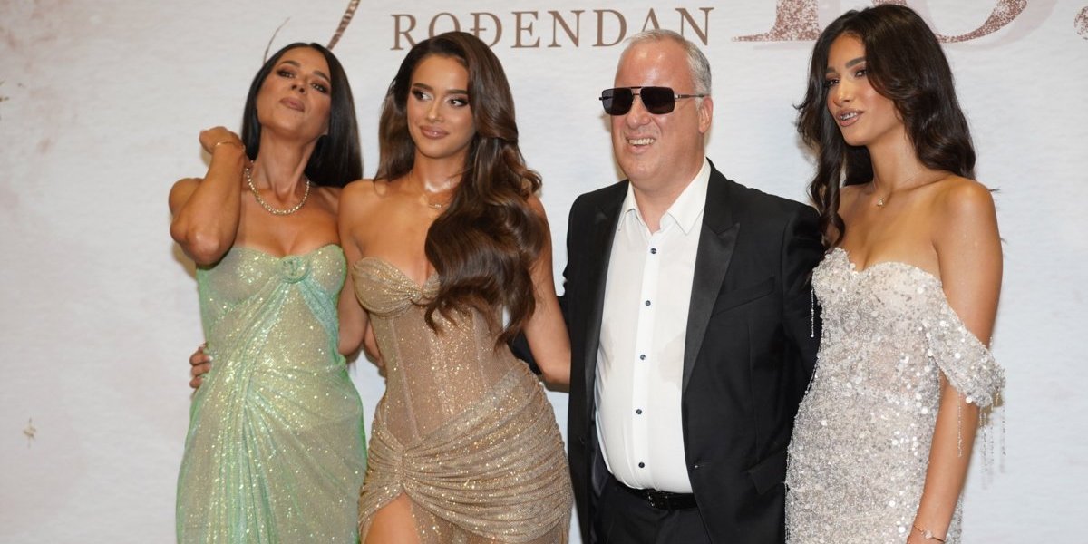 Saša Matić sa porodicom