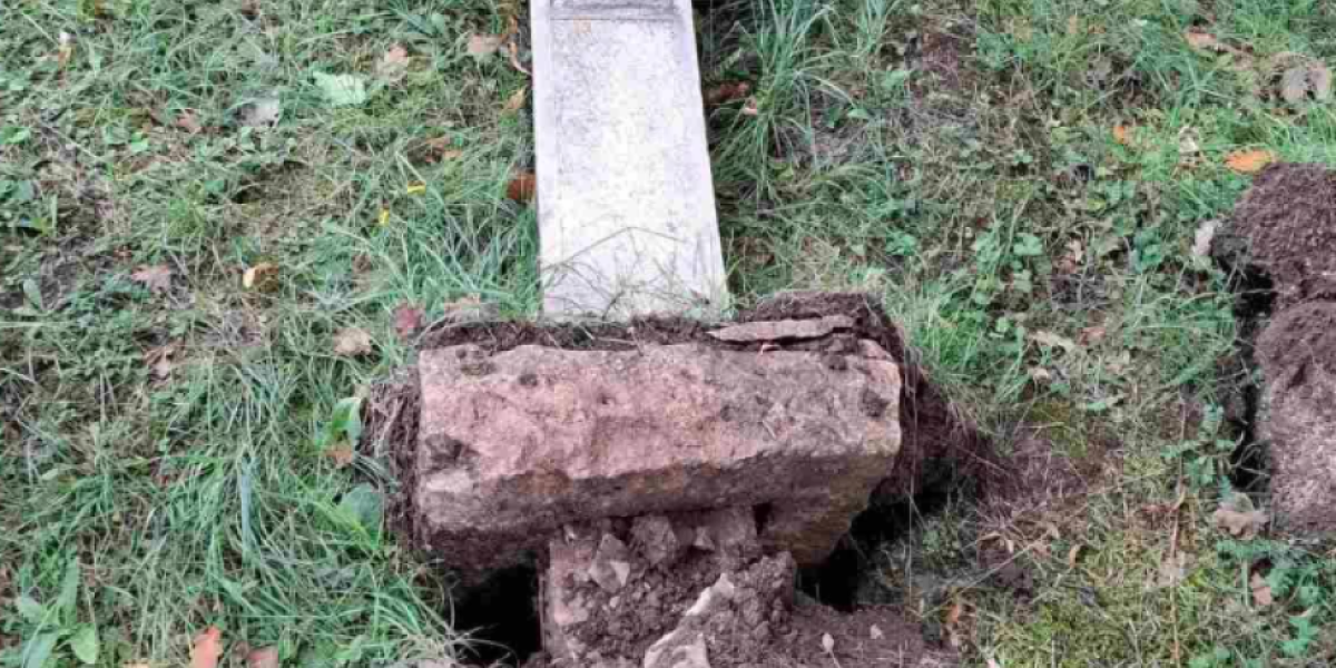 Uništeno pravoslavno groblje