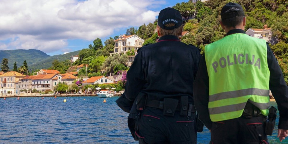 Srpkinja tragično nastradala u Crnoj Gori: Talasi je odneli dok se fotografisala na jednoj od stena