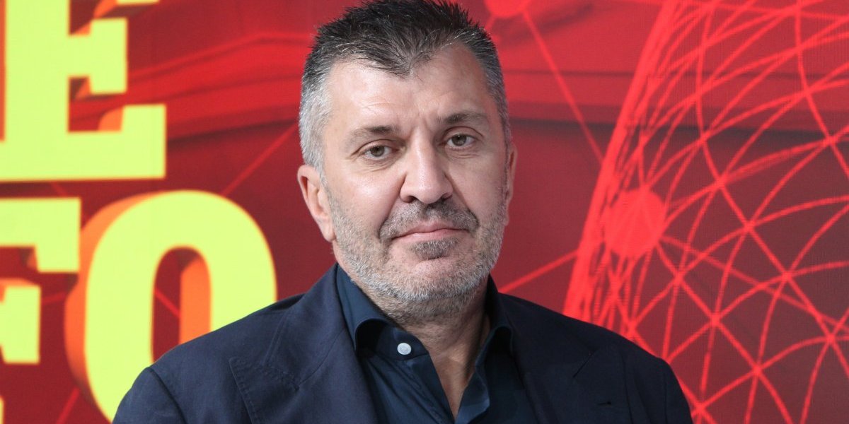 Kolumna Zorana Đorđevića: Maskiranje Srbije - Zapisi jednog prijatelja