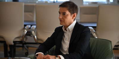Predsednica Narodne skupštine Srbije Ana Brnabić reagovala je na društvenoj mreži "X" nakon teksta na Šolakovom glasilu Nova.