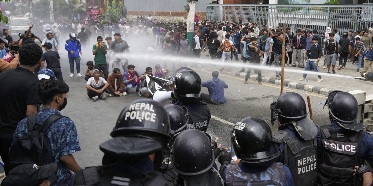 Horor u Nepalu: Raste broj mrtvih - više od 12.000 zatvorenika u bekstvu