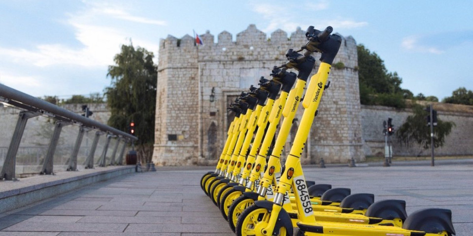 Yandex Go pokrenuo iznajmljivanje električnih trotineta u Nišu