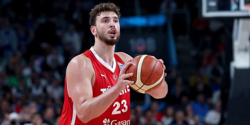 Gnusan čin Šenguna: Slavio masakr nad Grcima posle plasmana u finale Evrobasketa (FOTO)