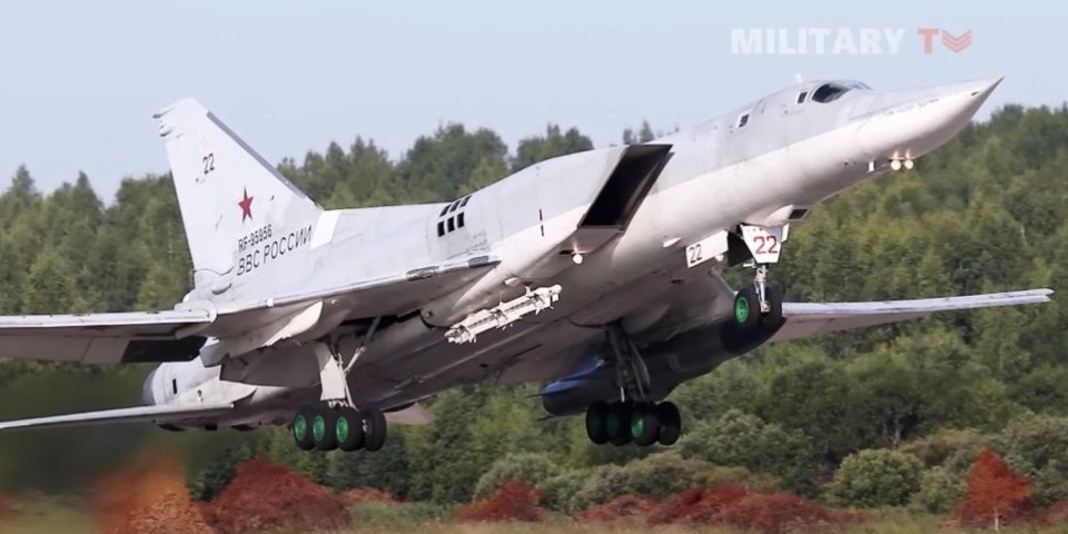 Ruski bombarderi poleteli: Počeli vazdušni udari!