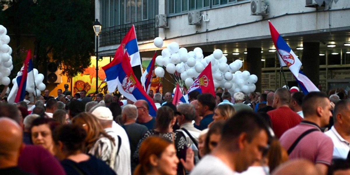 Veličanstveni prizori! Više od 145.000 ljudi širom Srbije poručilo – dosta je! (FOTO/VIDEO)