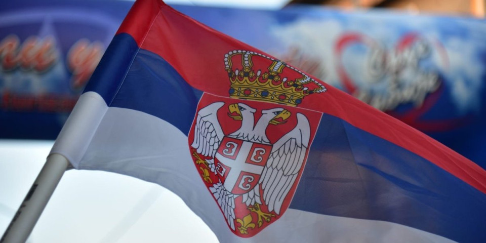 Šumadinci i Piroćanci dostojanstveno obeležili Dan srpskog jedinstva, slobode i nacionalne zastave (VIDEO)