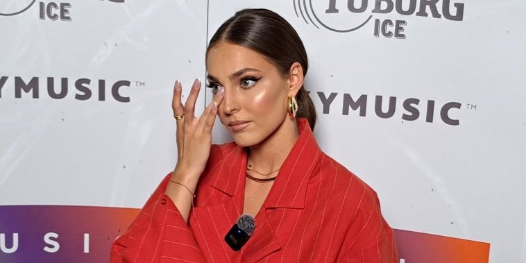 Privedena Džejla Ramović - Policija upala u lokal, protiv pevačice podneta prijava