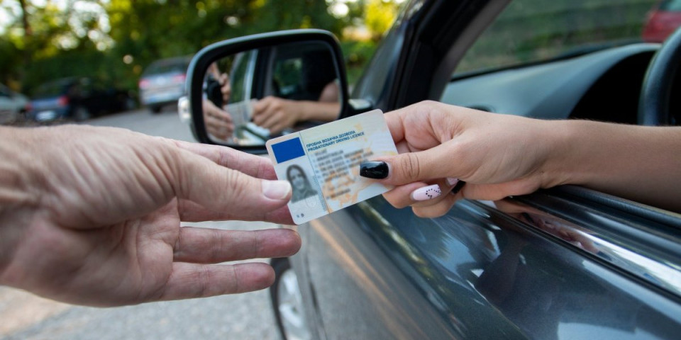 Ovo morate da znate ako imate vozačku dozvolu: Pravila su jasna