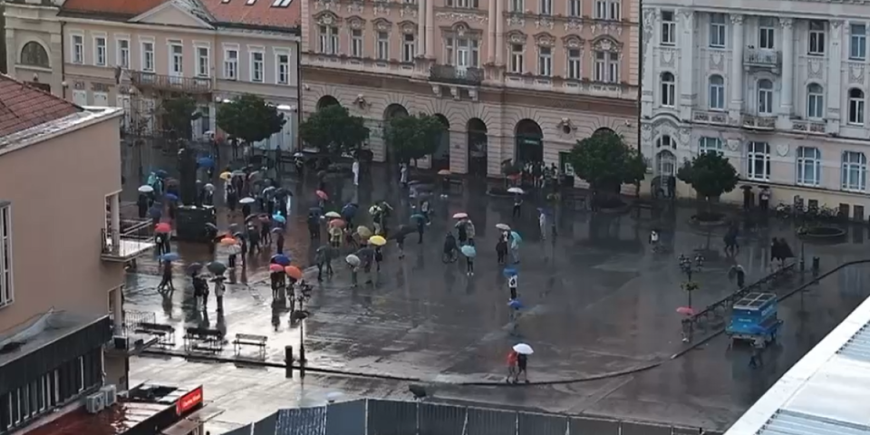 Nedelja miriše na blamažu: Blokaderi ponovo najavljivali veliki protest i PONOVO doživeli fijasko (VIDEO)