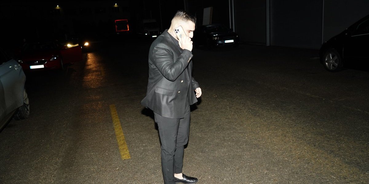 Naši pevači doživeli stravičan incident u avionu - Za dlaku izbegli smrt: "Tresem se cela"