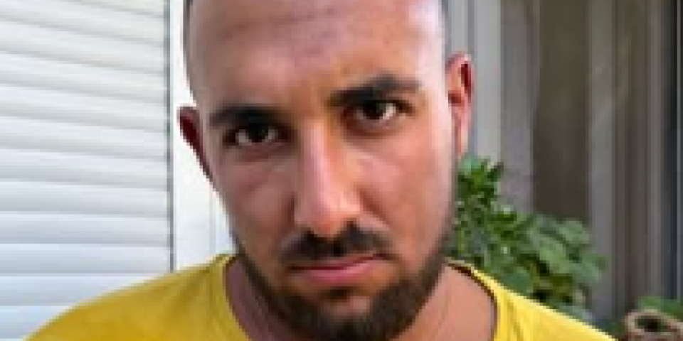 Brutalno pretučen zadrugar: Trojica ga krvnički pesničila (FOTO)