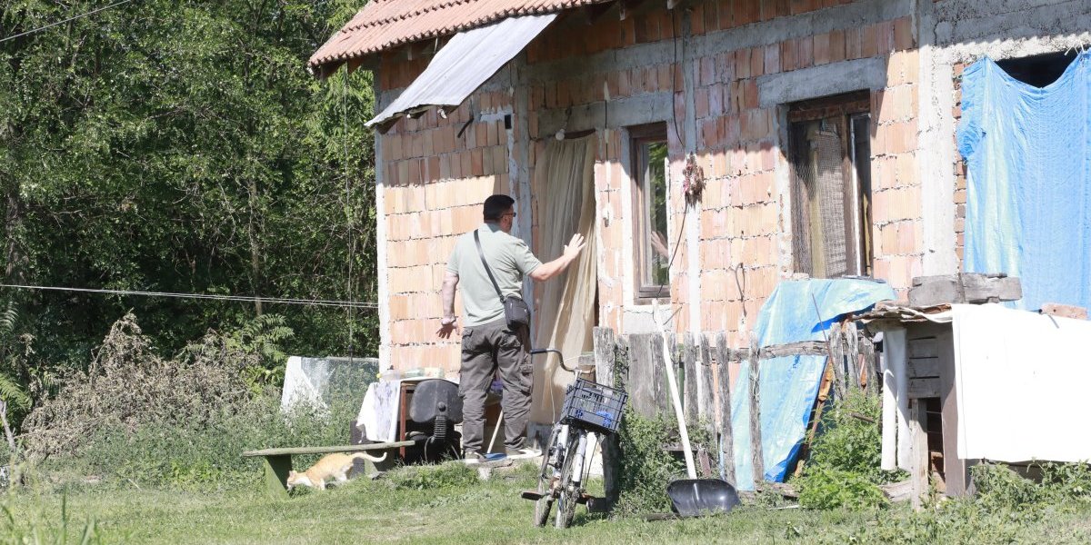 Zapaljena kuća u Obrenovcu