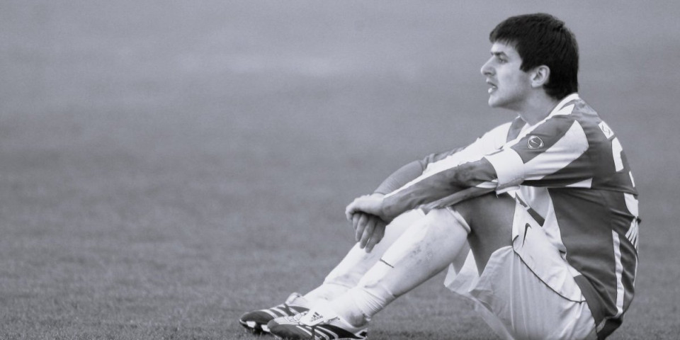 Zašto sada ovo Deksa, brate moj? Počivaj u miru... Biševac u suzama