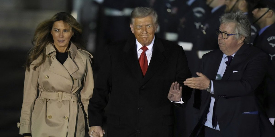 Drama na nebu: Trampov avion se skoro sudario sa komercijalnim letom (FOTO/VIDEO)