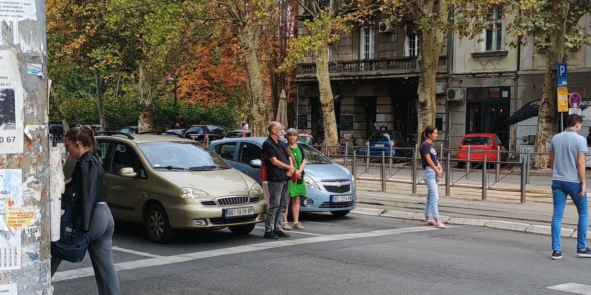 Kukaju kao kukavci: Jedan od vodećih blokadera priznao - Pukle su idiotske akcije (FOTO)