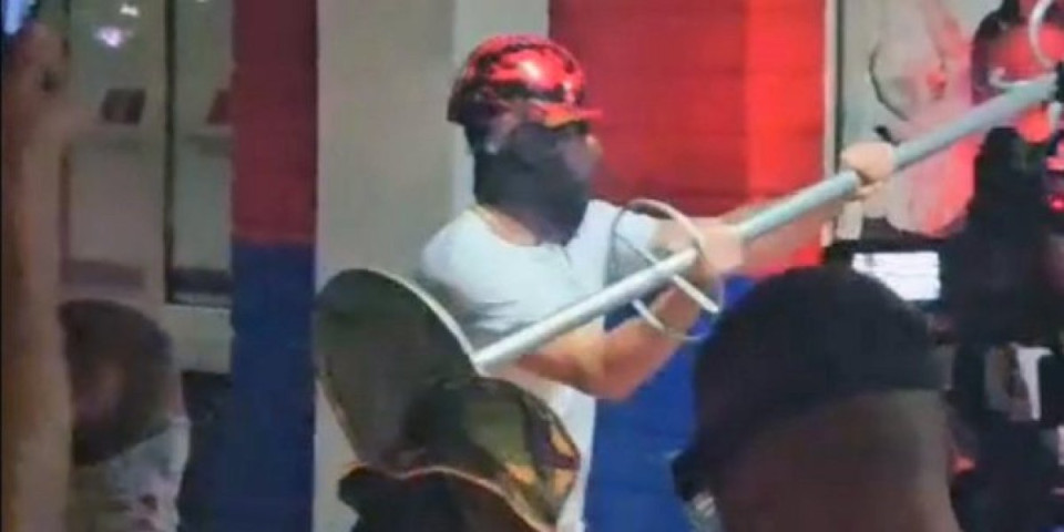 Nasilnik Jovičić ostaje u pritvoru: Sud procenio da može da ponovi delo!