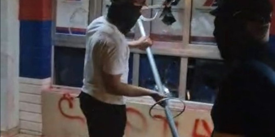 Digla se prašina zbog hapšenja blokadera Bogdana Jovičića: Evo ko je on zapravo (VIDEO)