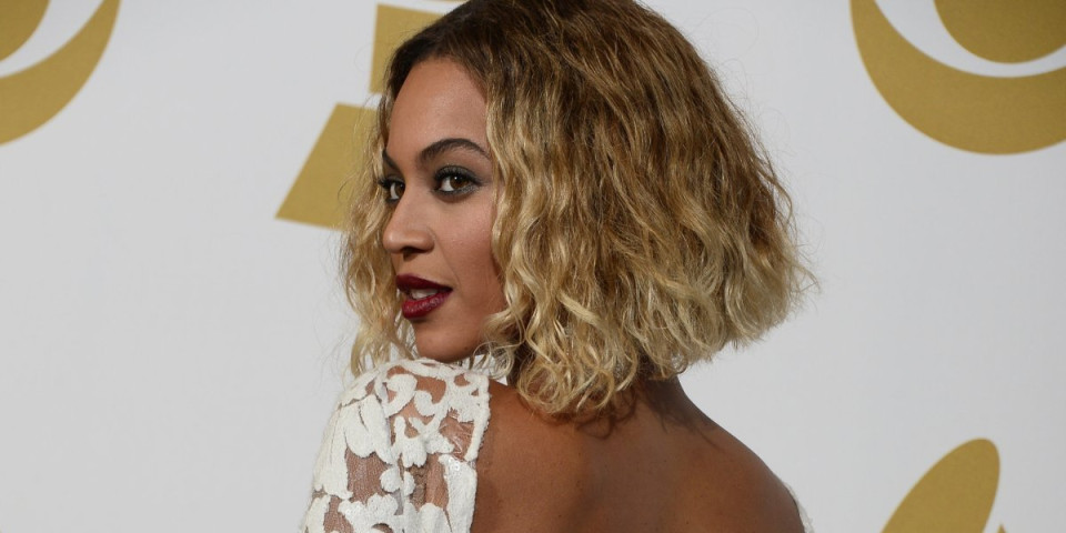 Jedna od naših najpopularnijih pevačica šila haljinu za Bijonse: "Radila je u tri smene"