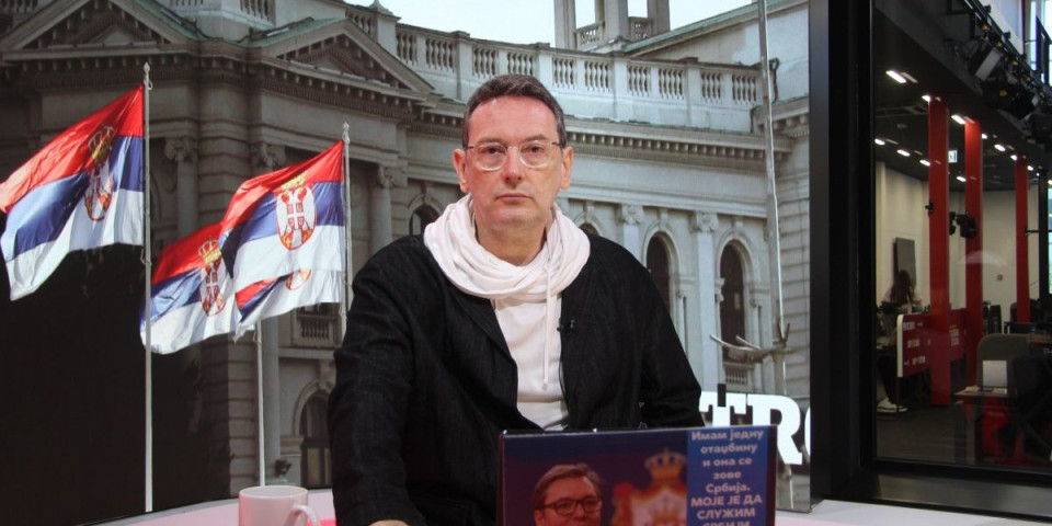 Bakarec postavio udarna pitanja: Zašto u Švajcarskoj opozicija ne viče "Švajcarska mora da stane"?!