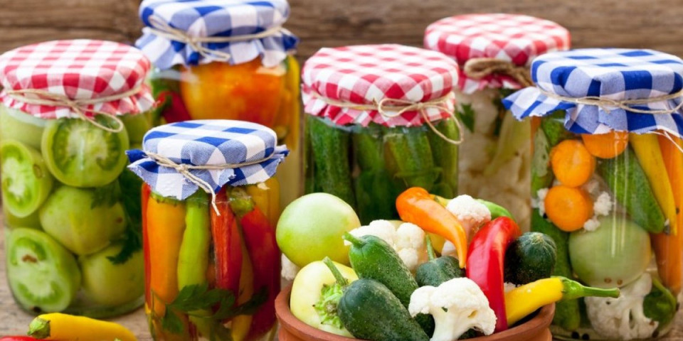 BIRAMO NAJLEPŠU TEGLU: Šaljite nam slike zimnice i osvojite vredne nagrade